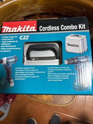Makita CLX228SMX1 Kit Taladro y Atornillador