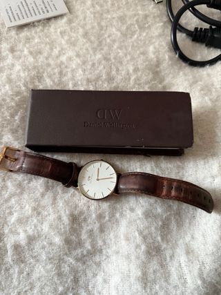 Reloj Daniel Wellington Marrón y Dorado