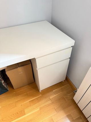 Escritorio MALM Blanco Ikea 140x65 cm