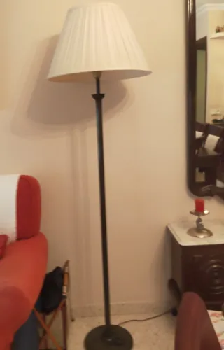 Lámpara de pie metal y tela