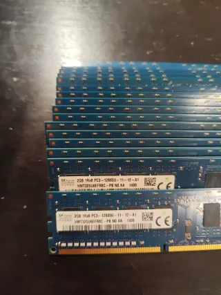 Memoria RAM SK hynix 2GB PC3-12800U