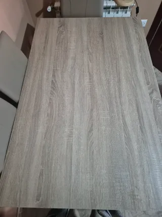 Mesa de comedor de madera y 6 sillas