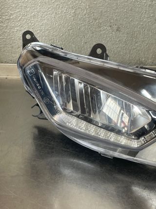 Faro Delantero Aprilia SR125GT 2024