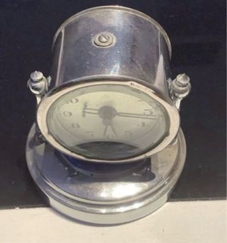 Reloj Mesa Cromado Vintage Basculante