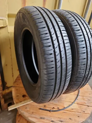 Sevende 2 Neumáticos en perfecto estado