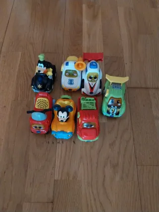 Pista de coches Tuc Tuc con 7 vehículos