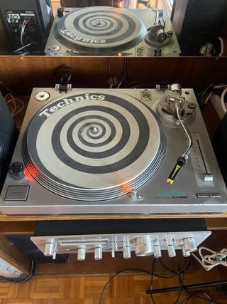 Giradischi Akiyama DJ-2000