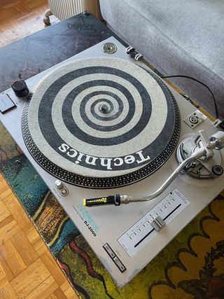 Giradischi Akiyama DJ-2000