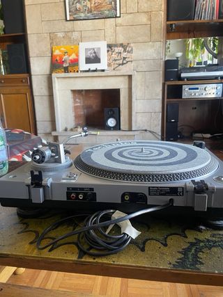 Giradischi Akiyama DJ-2000