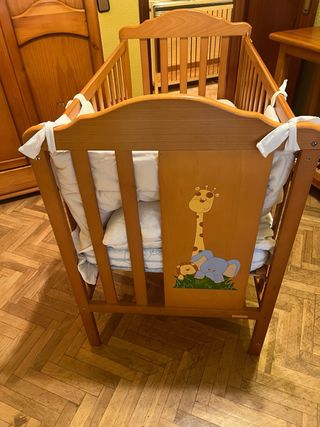 Cuna de bebé con ositos