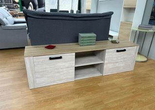 Mueble bajo TV ¡PÁGALO EN CASA!