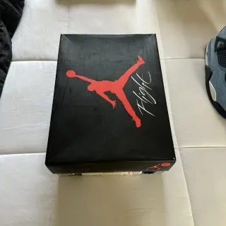 Jordan 4 Travis Scott Talla 42