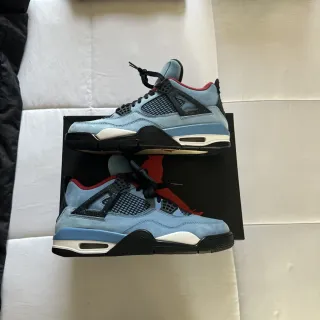 Jordan 4 Travis Scott Talla 42