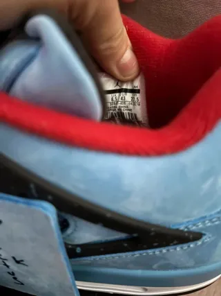 Jordan 4 Travis Scott Talla 42