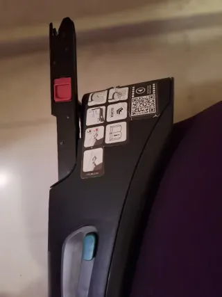 Silla de coche Cybex rosa y morado