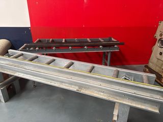 Mesa de rodillos para sierra