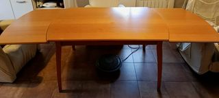 Mesa de comedor extensible de madera