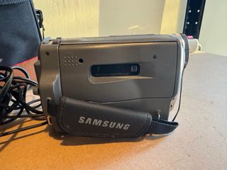 Videocámara Samsung Video 8 Digital Zoom 440x