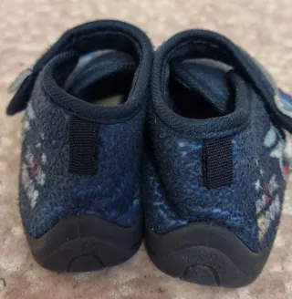 Pantofole bimbo blu con squali