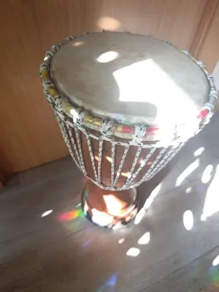 Yembé africano 50 cm alto x 26 diámetro