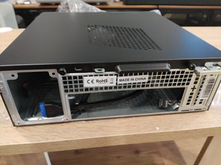 UNYKAch Caja de Ordenador Mini ITX Caviar 1K Negra