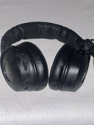 Auriculares Razer Negros.No lleva USB.
