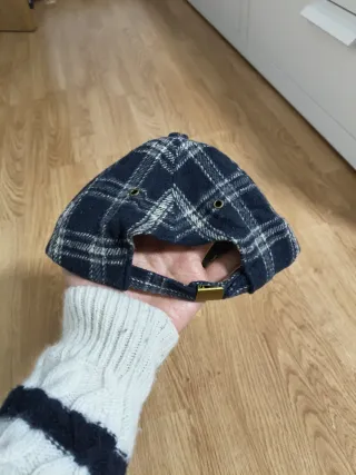 Gorra cuadros azul marino y blanco