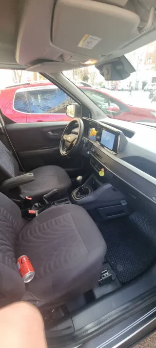 Ford Transit Courier 2024