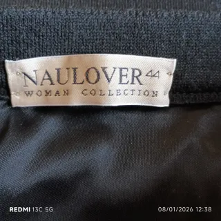 Conjunto NAULOVER Falda y Chaqueta