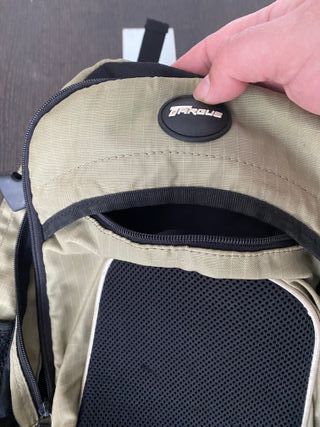 Mochila TARGUS acolchada para portátil, doc, drone