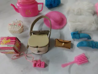 BARBIE VINTAGE SET ACCESSORI