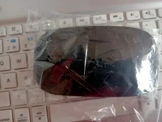 Tablet con caja , teclados raton y protector.