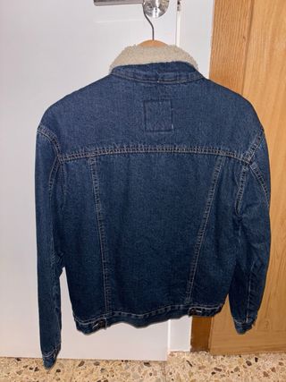 Cazadora vaquera Pull&Bear forrada S