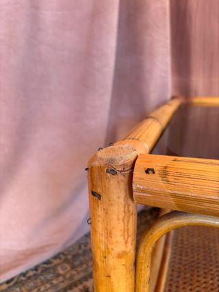 Mesa auxiliar vintage ratán y cristal