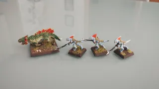 Salamandra Seraphon con eslizones (metal)