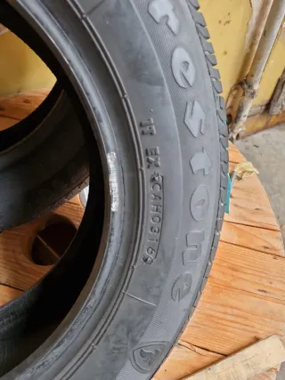 Se vende 2 Neumáticos en perfecto estado