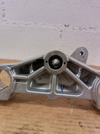 Tija BMW F800R 2005-2014 puente horquilla inferior