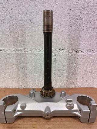 Tija BMW F800R 2005-2014 puente horquilla inferior