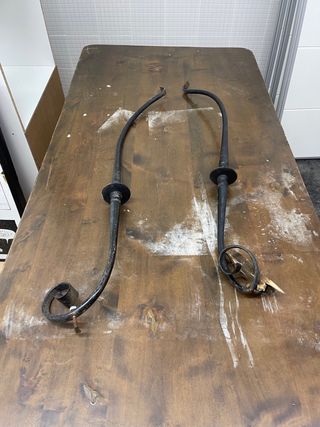 Mesa Castellana y 8 Sillas Madera restaurar.