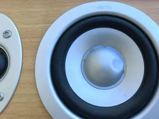 Altavoz Jamo