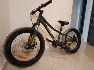 Bicicleta Specialized Fat Bike Infantil