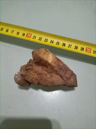 Mineral cuarzo natural