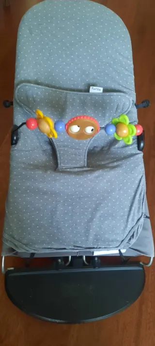 Hamaca Babybjörn con funda y juguete