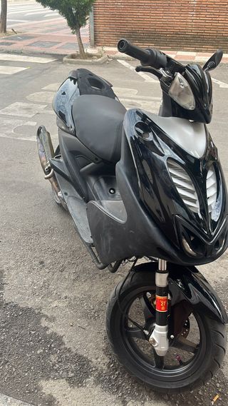 Yamaha Aerox con ITV