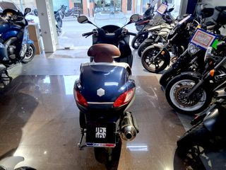 Piaggio MP3 400