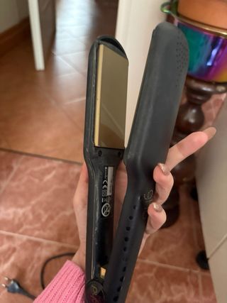 Piastra ghd nera usata