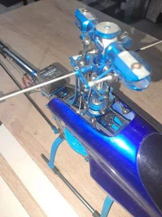 Chasis Helicóptero RC Azul