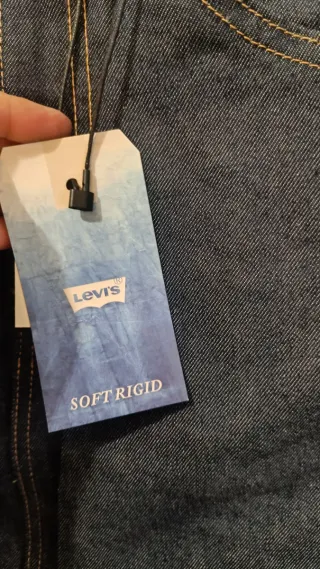 Falda midi vaquera Levi's azul