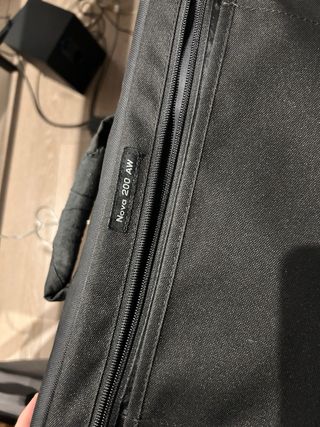 Mochila fotográfica Lowepro 200 AW