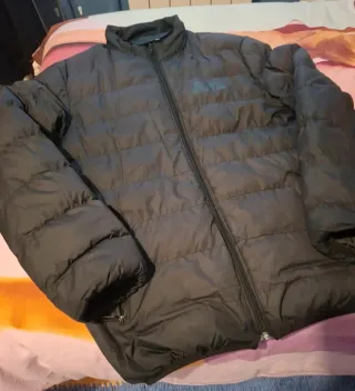 Cazadora acolchada chico negra